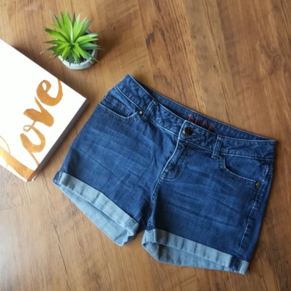 Elle Pants - 💕 Elle Cuffed Denim Jean Shorts